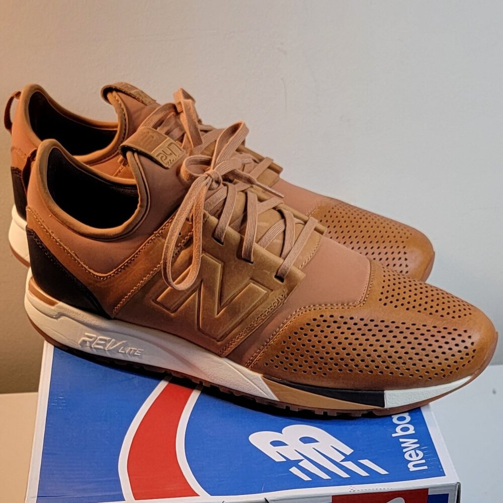 NEW BALANCE 247 LUXE (Sz 12)